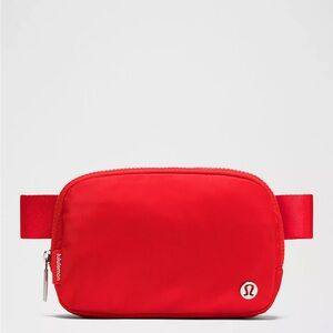 lululemon athletica True Red Belt Bag